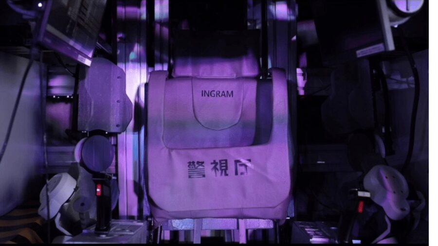 Tokyo: Giant Robot “Ingram” Factory Tour - The displays reward fans who look closely