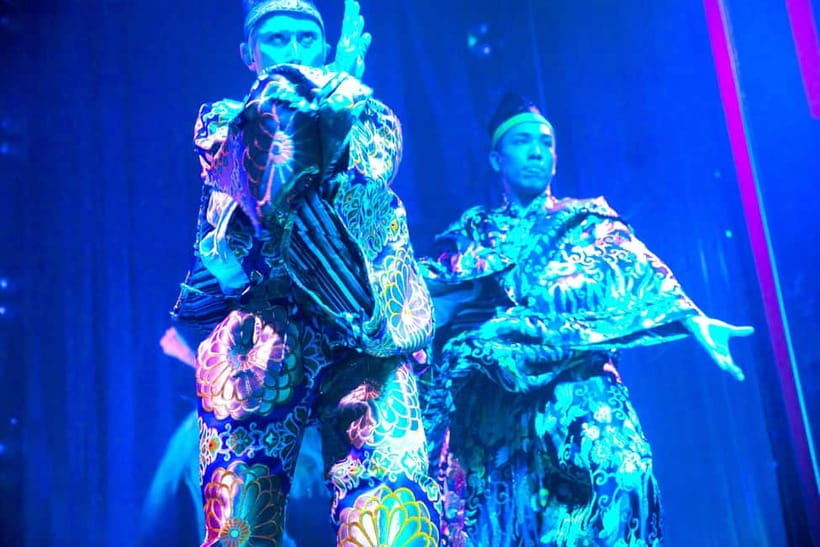 Tokyo GINZA: KONPARU Japanese Cabaret Show with Drink - Ginza after dark, with cabaret below a flower shop