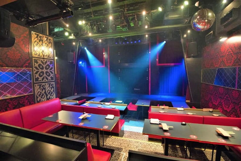 Tokyo GINZA: KONPARU Japanese Cabaret Show with Drink - What the 50-minute Japanese cabaret includes