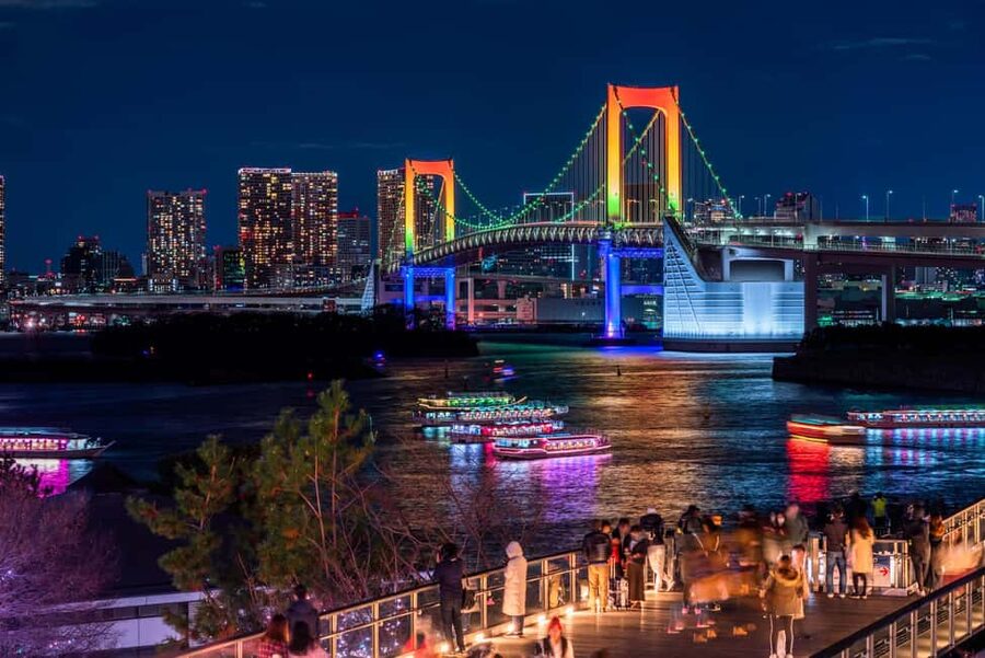 Tokyo: Go Daikoku PA Fast & Furious 3 Sports Car Meetup - Rainbow Bridge and the final Tokyo views