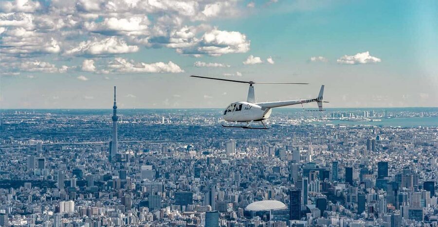 Tokyo: Guided Helicopter Ride - A private helicopter changes the value calculation