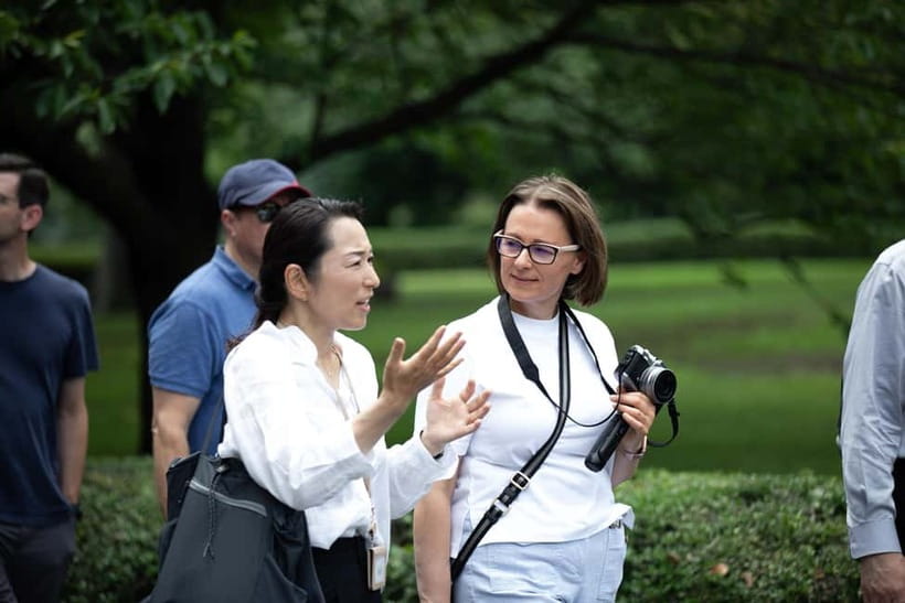 Tokyo: Imperial Palace East Gardens Walking Tour - Seeing Edo Castle through what remains