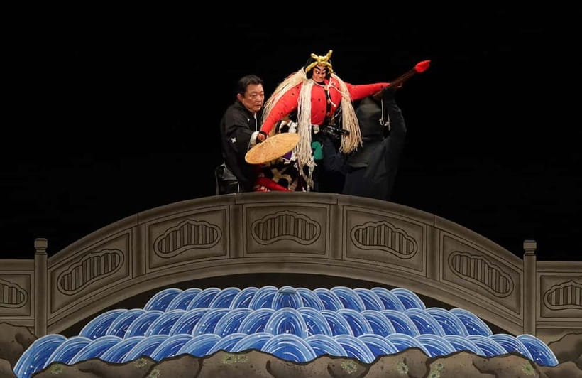 Tokyo: KABUKI, BUNRAKU, etc. presented by National Theatre - Who will enjoy this most