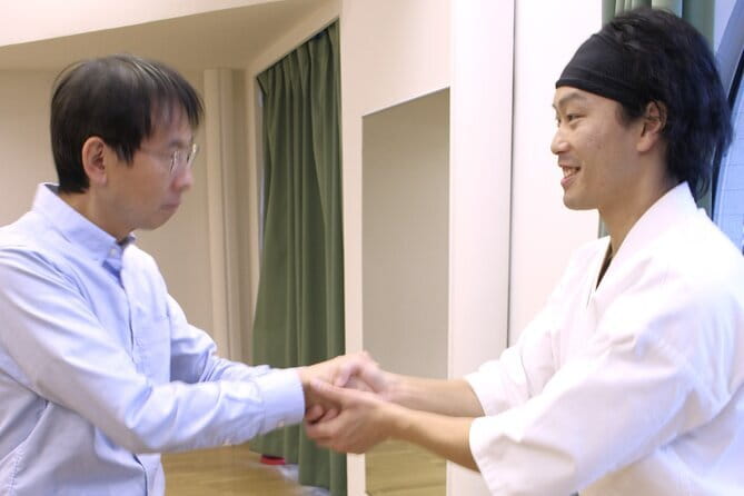 Tokyo: Karate Experience with Former All-Japan Champion - Bowing, breathing, and the first ten minutes