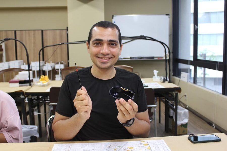 Tokyo: Kintsugi Art Repair Workshop - Arriving at Nihonbashi Mutoh Main Store