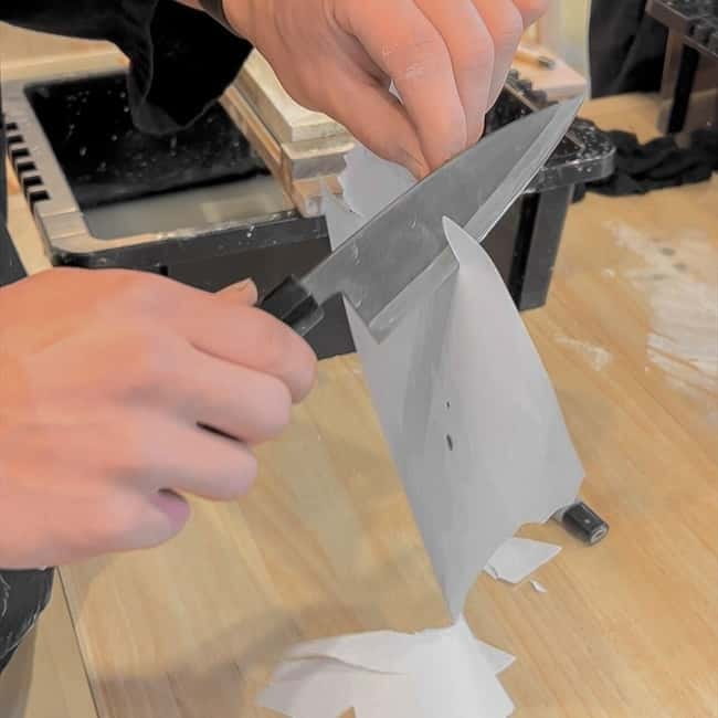 Tokyo: Knife Making Workshop (Sharpening, Engraving) - Choosing the right Japanese knife