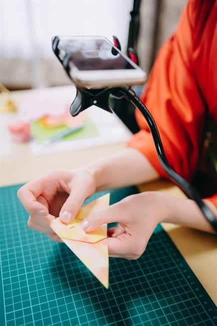 Tokyo: Learn Traditional Origami with a Local - Families, older visitors, and accessibility