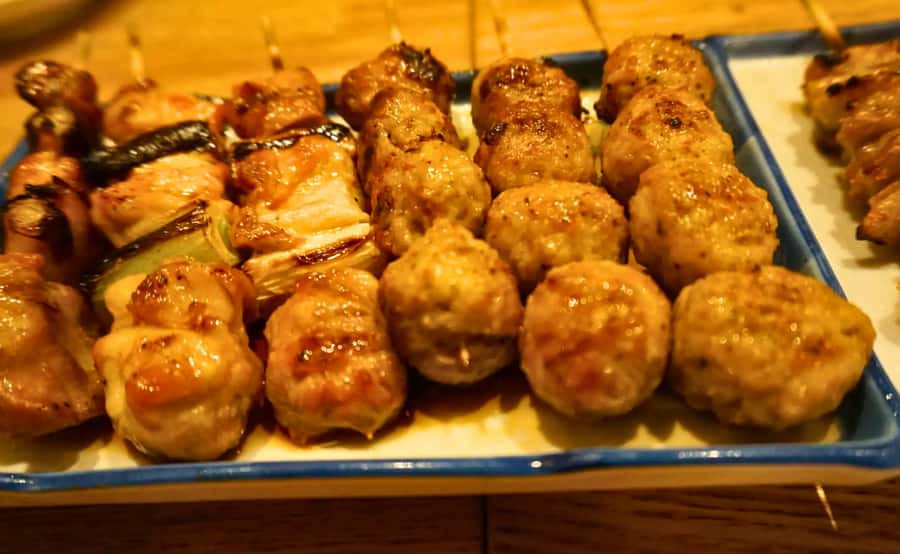 Tokyo: Locals´ Secret Food Tour // Eat like a Japanese - First stop: three kinds of sushi near Ueno Station