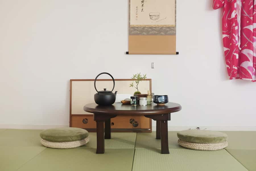 Tokyo: Matcha and Kimono Experience - Comparing teas with your eyes, nose, and tongue