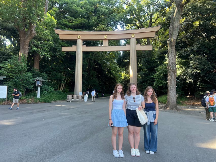 Tokyo: Meiji Jingu Shrine and Shinto Culture Walking Tour - The main shrine and the rituals you can follow
