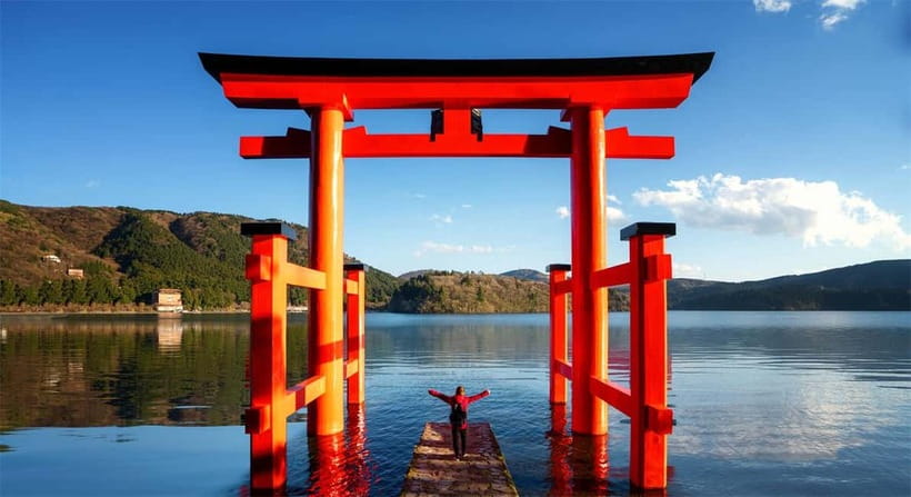 Tokyo: Mt. Fuji Tour, Hakone Ropeway, Owakudani, Lake Ashi - The optional pirate ship across Lake Ashi