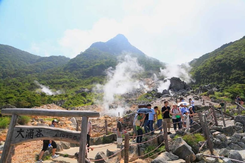 Tokyo: Mt. Fuji Tour, Hakone Ropeway, Owakudani, Lake Ashi - Oshino Hakkai and the Fuji snowmelt ponds