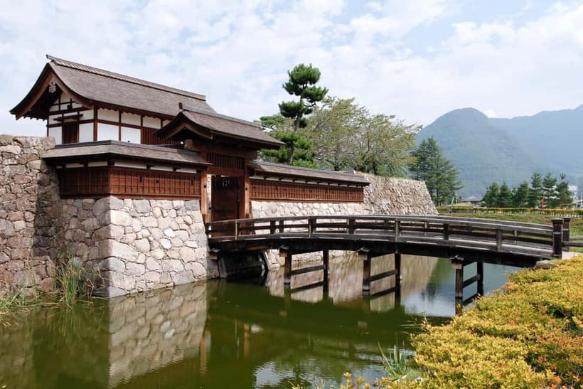 Tokyo: Nagano Snow Monkeys and Zenkoji Tour with Temples - Jigokudani: the day’s strongest stop
