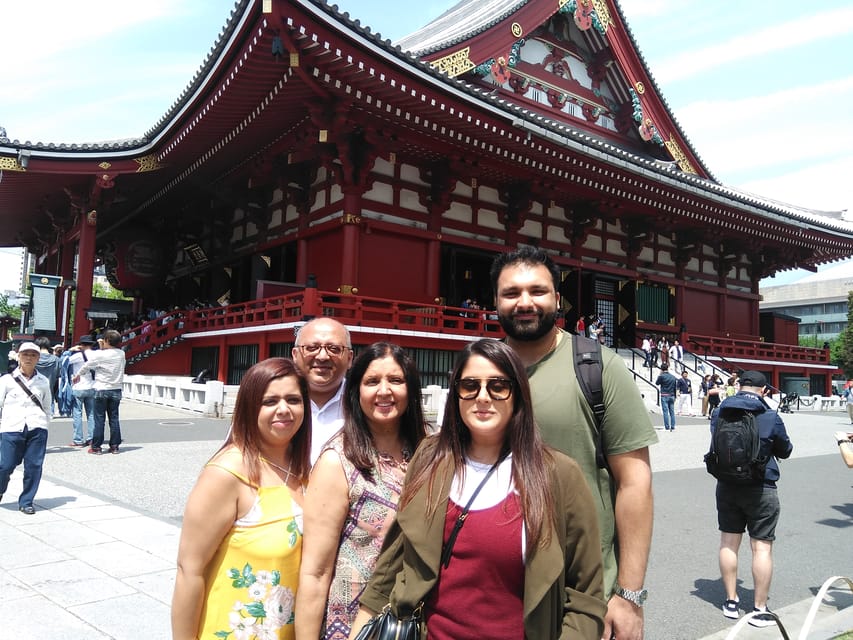 Tokyo: Private City Highlights Tour with Local Guide - Akihabara, Nezu, and the less predictable choices