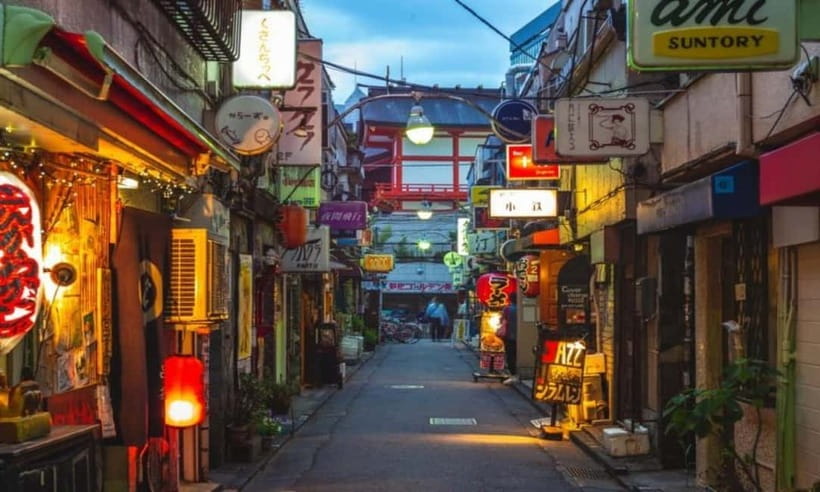 Tokyo: Private & Customizable Tour - All-in-One Experience - Tokyo’s metro becomes part of the lesson