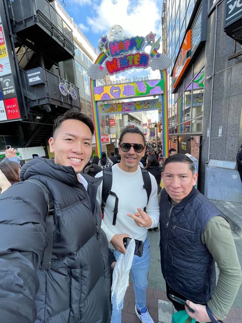 Tokyo: Private Customized 1 day Tour with Local Guides - What the guides add to the experience