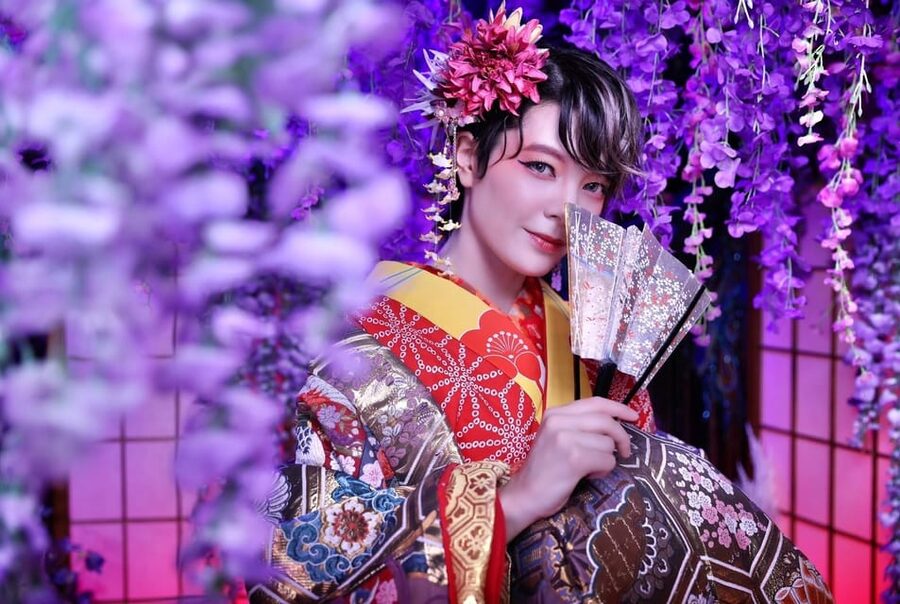 Tokyo: Private Makeover Photography Studio in Luxury Kimono - From Asakusa sightseeing to a private studio