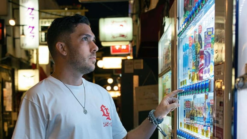 Tokyo: Private photo shoot - Choosing between Akihabara, Shinjuku, and Shinbashi