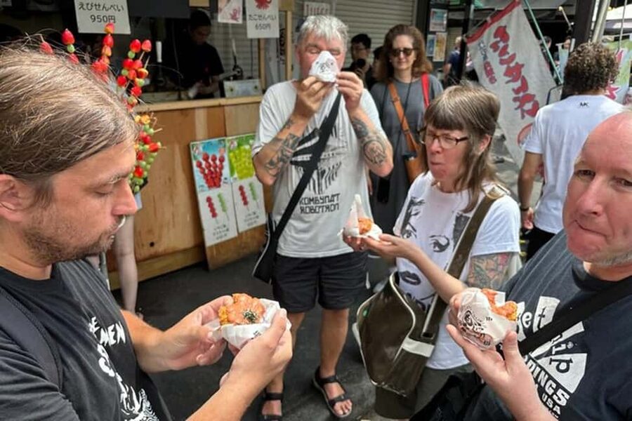 Tokyo: Private Tsukiji Fish Market Tour with 3 food stops - Key points at a glance