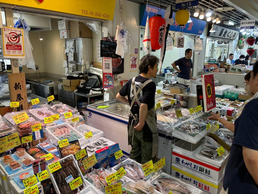 Tokyo: Private Tsukiji Fish Market Tour with 3 food stops - Who will get the most from this Tsukiji walk