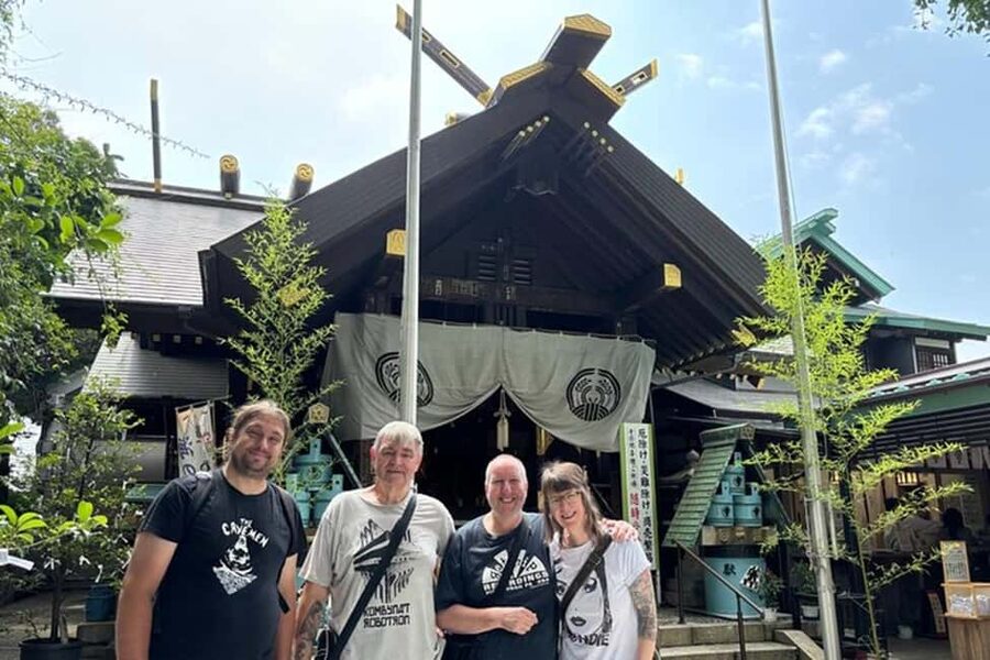 Tokyo: Private Tsukiji Fish Market Tour with 3 food stops - Namiyoke Inari Jinja, a shrine with market ties