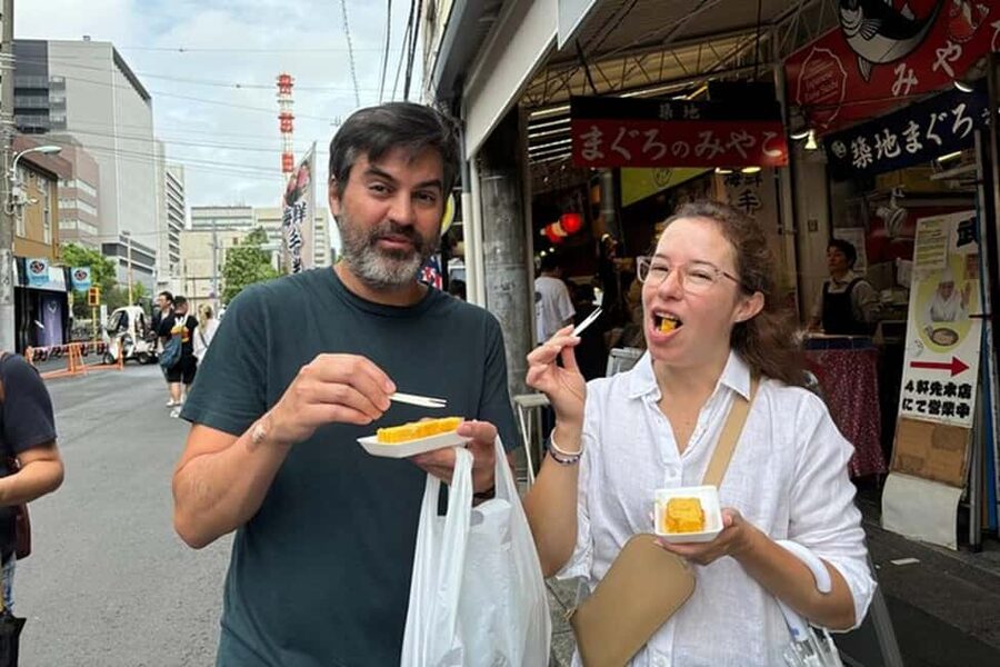 Tokyo: Private Tsukiji Fish Market Tour with 3 food stops - Tsukiji Hongan-ji and the Buddhist side of the route