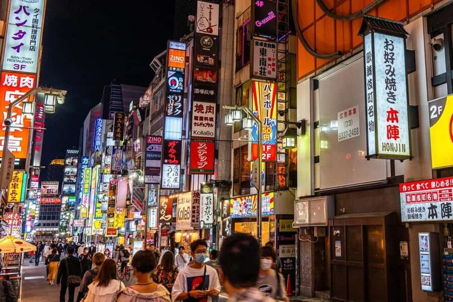 Tokyo: Private Walking Tour with a Local Guide - Meiji Shrine and Harajuku: a useful contrast