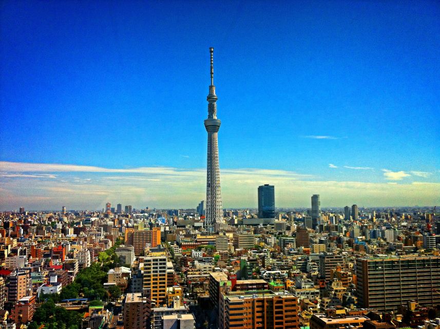 Tokyo: Private Walking Tour with a Local - Meeting your guide and setting the route