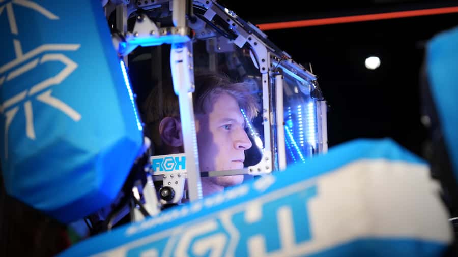 Tokyo: 'Red Tokyo Tower' Digital Amusement Park Ticket - The Attraction Zone: VR rides and physical games