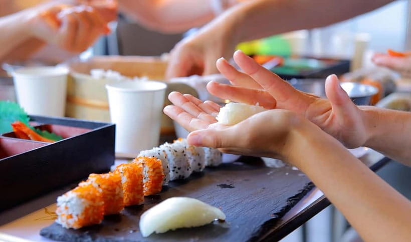Tokyo: Roll and Authentic Sushi Making Class in Asakusa - Dietary needs require planning before the day