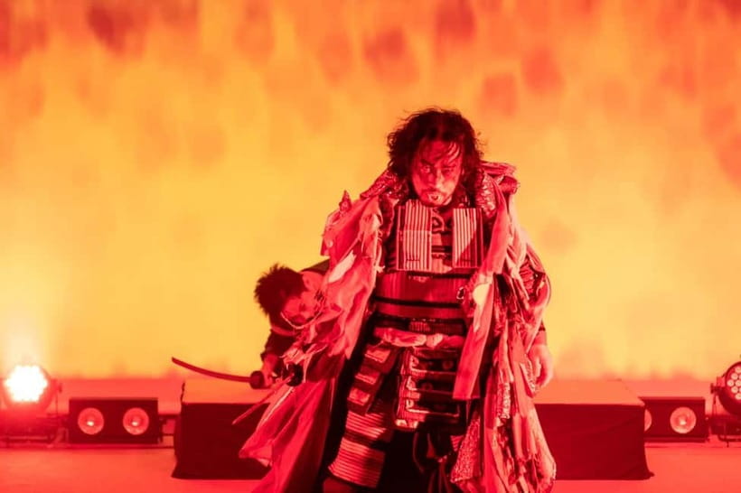 Tokyo: Samurai Entertainment Night Show in Kanda Shrine - Who should book this Tokyo night?