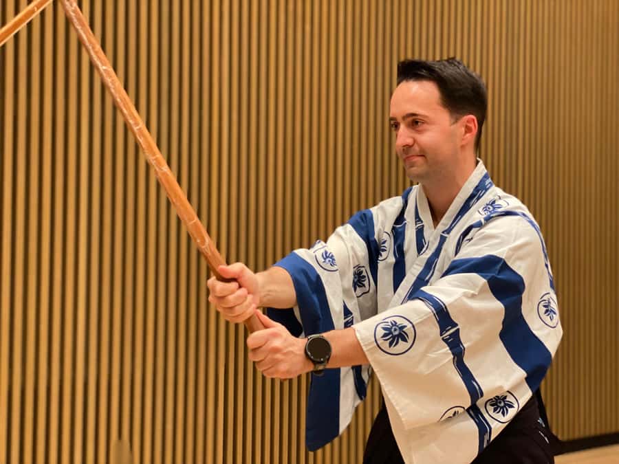 Tokyo: Samurai Experience with a real sword - Who should book this samurai experience?