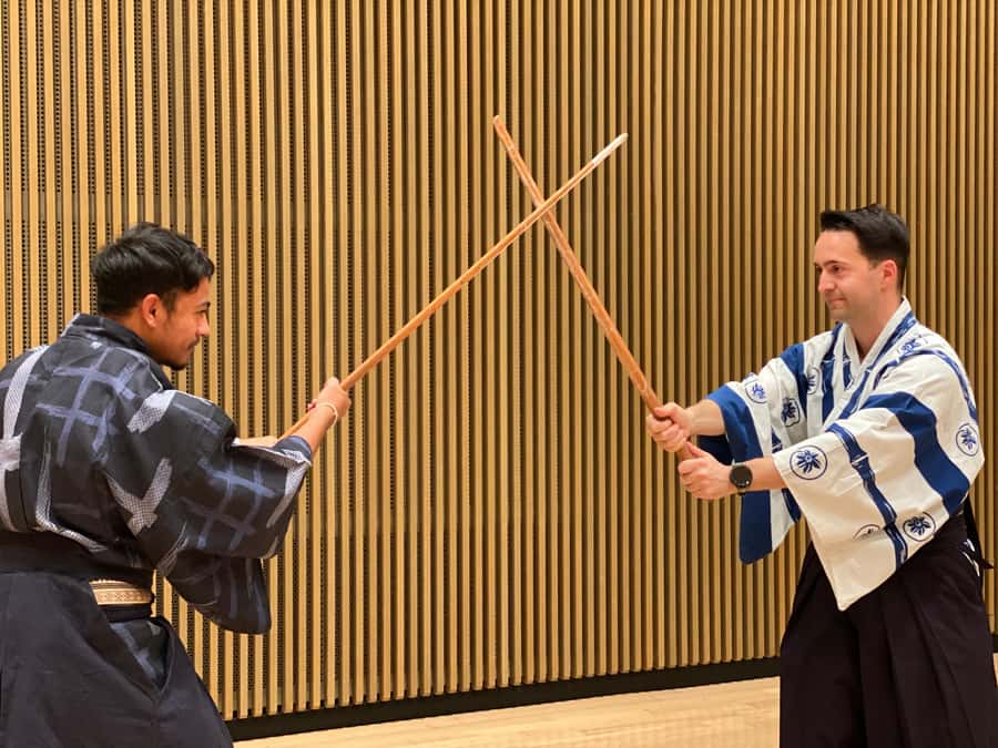 Tokyo: Samurai Experience with a real sword - Kimono, hakama, and the first bow