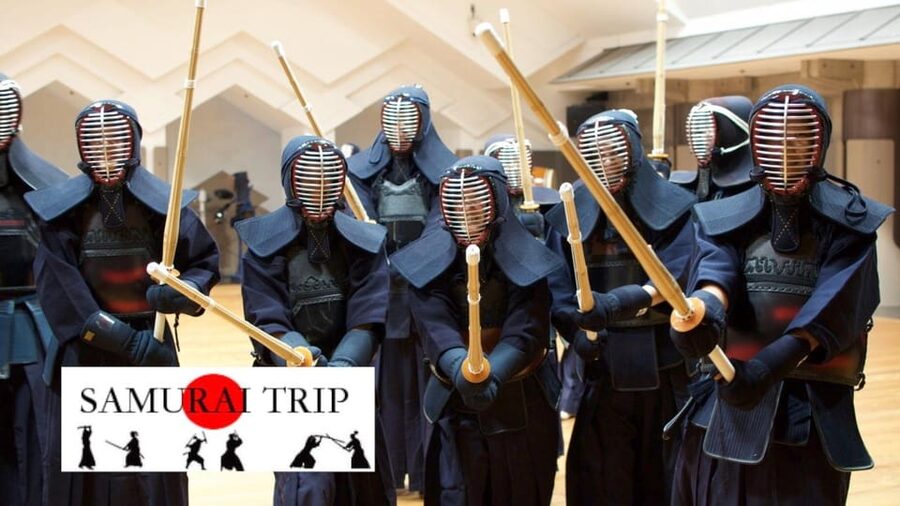 Tokyo: Samurai Kendo Practice Experience - Changing clothes and putting on the armor