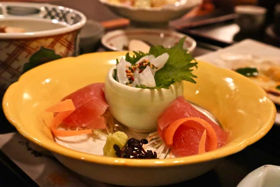 Tokyo: Secret Food Walking Tour - Fresh sushi as the opening course