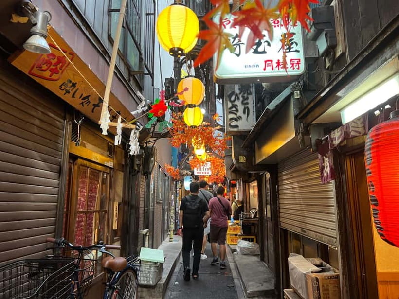 Tokyo: Shinjuku Food Tour (15 Dishes and 4 Eateries) - Omoide Yokocho, old Tokyo in a narrow alley