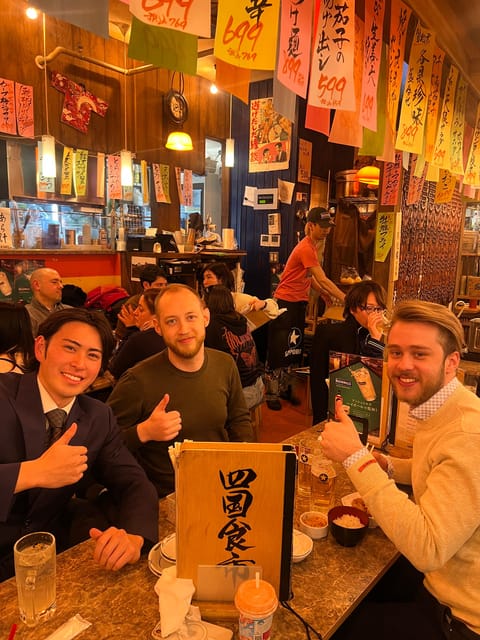 Tokyo: Shinjuku Food Tour (15 Dishes and 4 Eateries) - How the walking pace and group size affect the night
