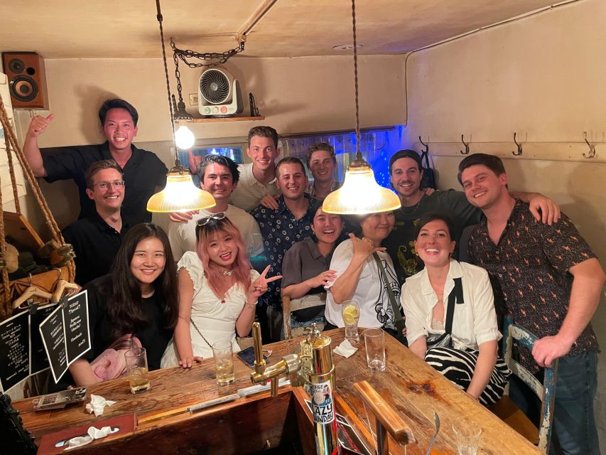 Tokyo: Shinjuku Local Bar and Izakaya Guided Walking Tour - The guides and the group atmosphere