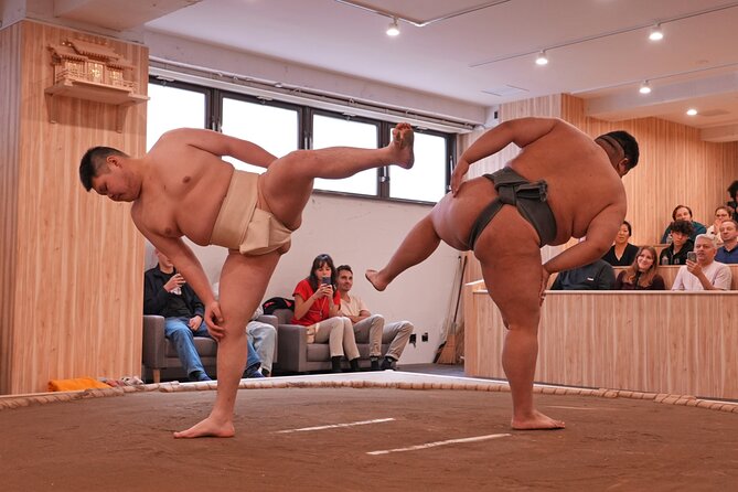 Tokyo Shinjuku Sumo Show & Experience with Photo - Stepping onto the dohyō