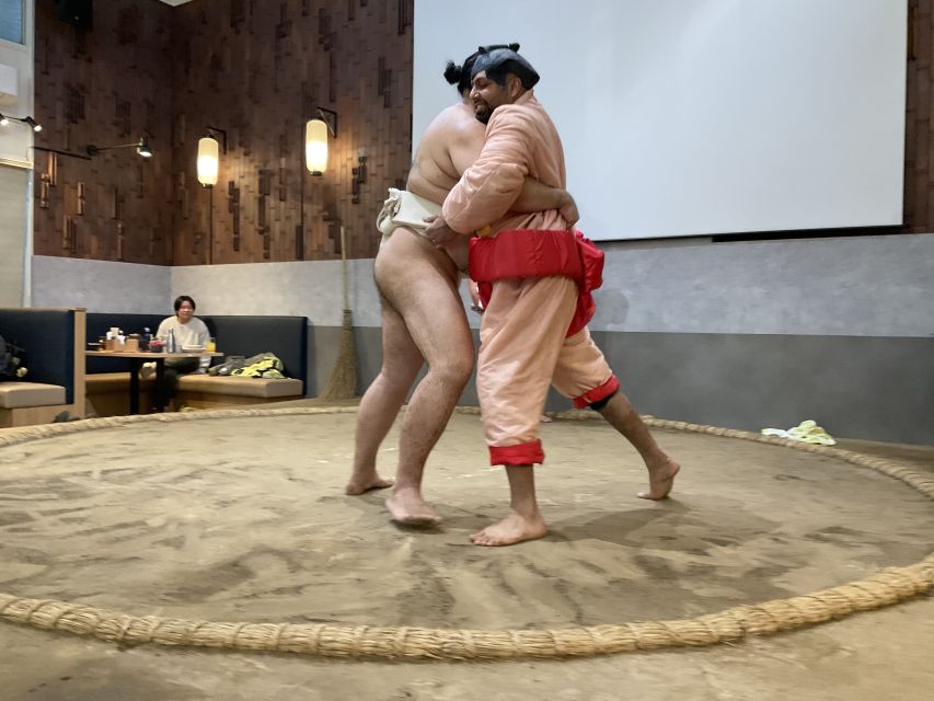 Tokyo: Sumo Experience and Chanko Nabe Lunch - Chanko nabe turns lunch into part of the lesson