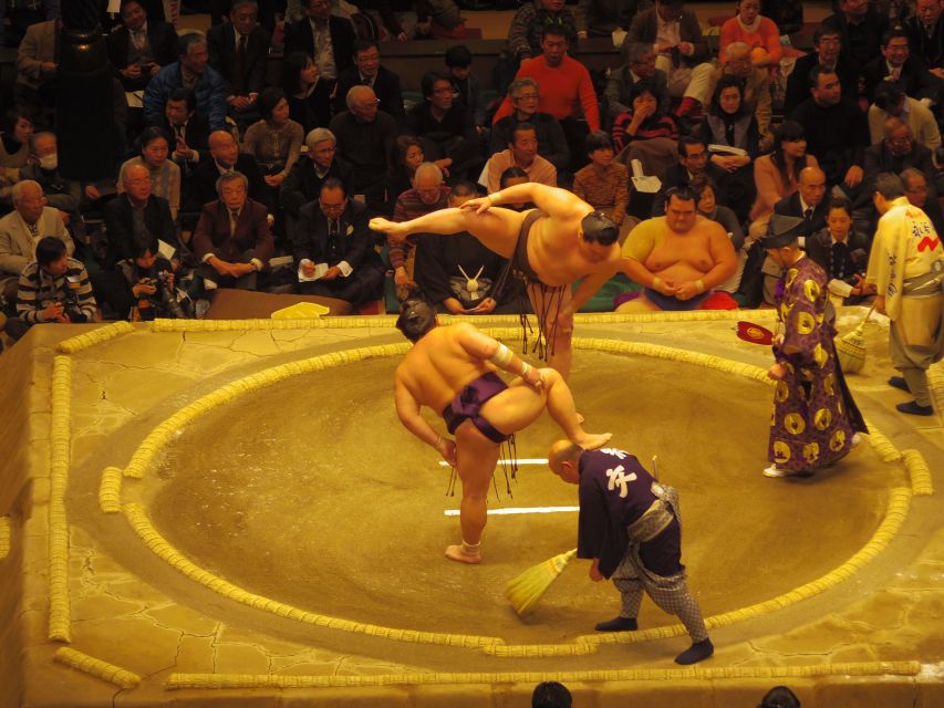 Tokyo: Sumo Tournament Tour with Chair Seat Tickets - What the guide adds to the experience