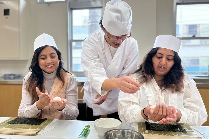 Tokyo Sushi Making Class in Tsukiji with Professional Chef - The fish-cutting demonstration comes first