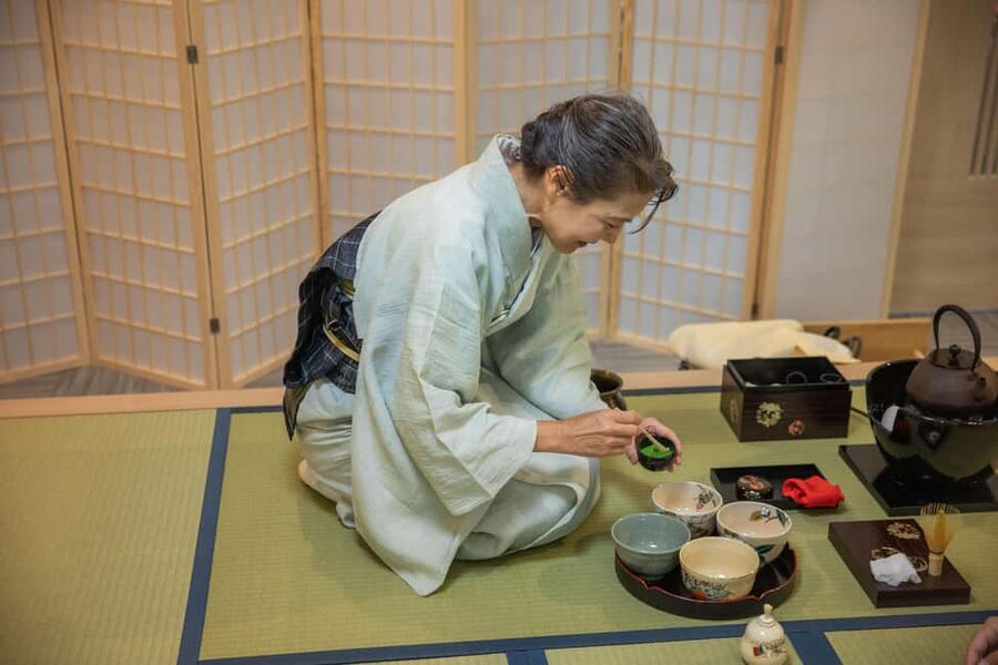 Tokyo: Tea Ceremony Experience in Asakusa - A friendly class rather than a strict formal ceremony