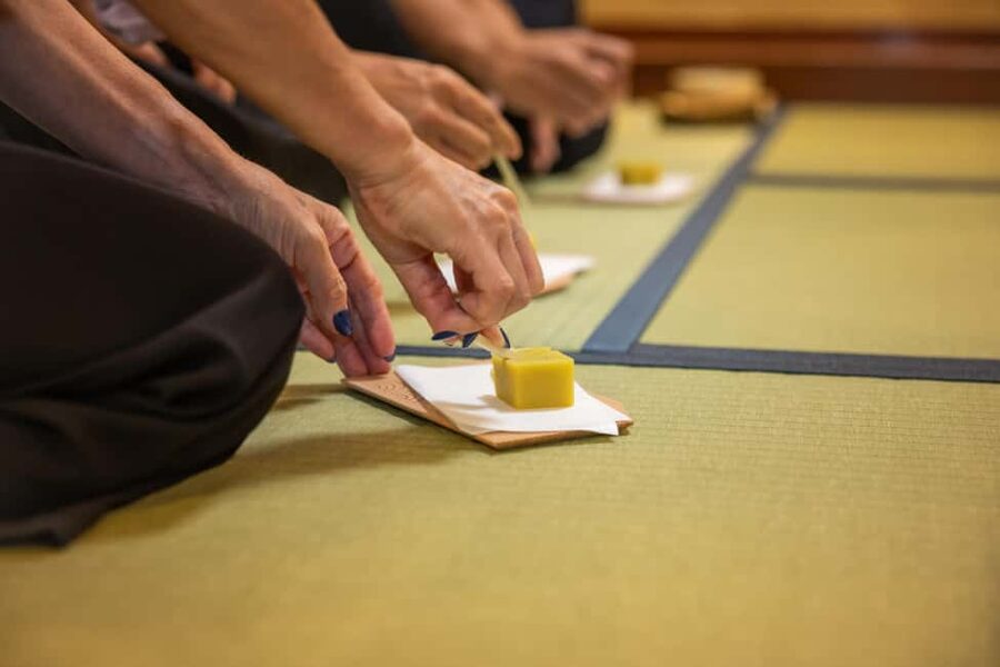 Tokyo: Tea Ceremony Experience in Asakusa - The guides make the difference