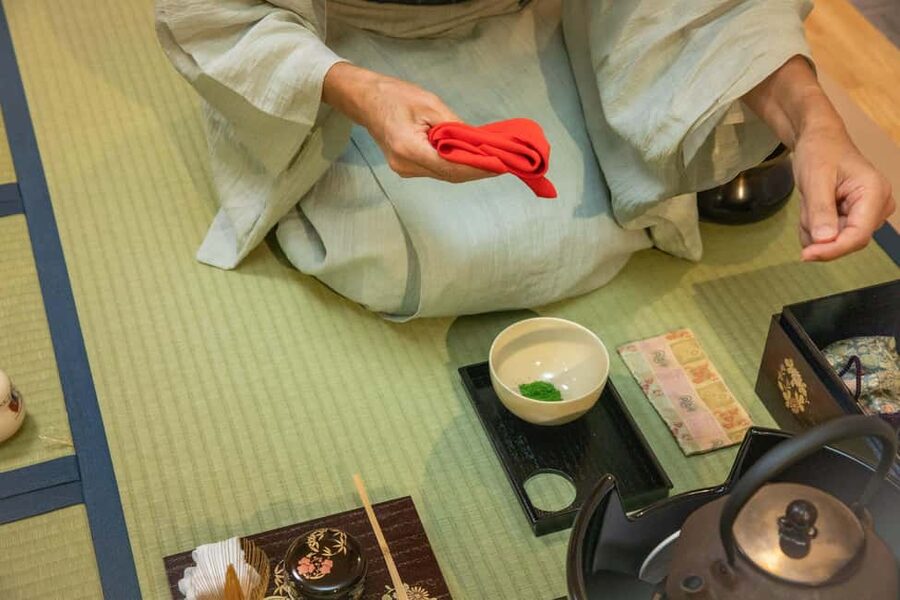 Tokyo: Tea Ceremony Experience in Asakusa - What happens during the first few minutes