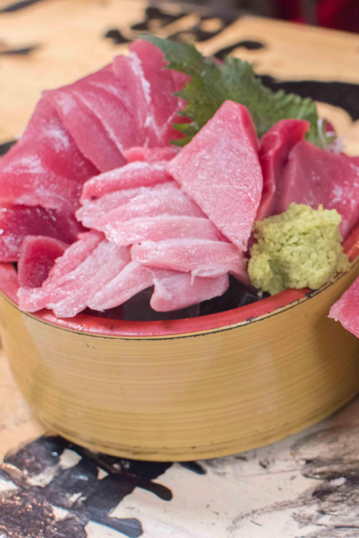 Tokyo: The Best of Izakaya in Shinjuku Food & Cultural Tour - The guide makes the difference