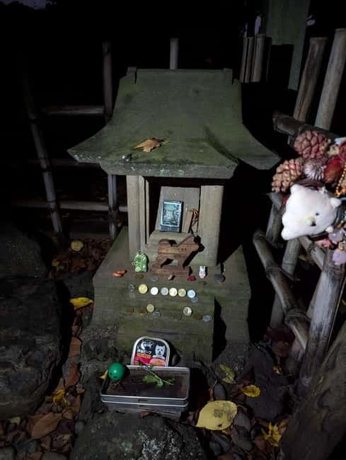 Tokyo: True Crime And Ghost Stories Tour - The walk between districts matters