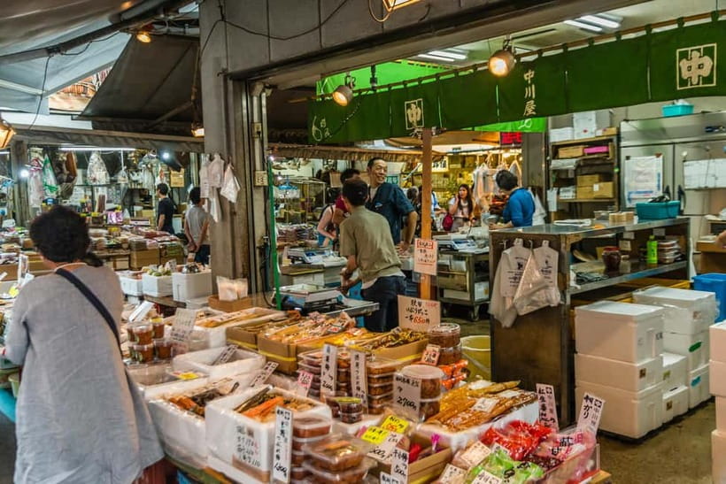 Tokyo: Tsukiji Fish Market Culture Tour with Sashimi Tasting - Walking, cash, weather, and access