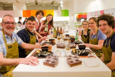 Tokyo Tsukiji Fish Market Tour and Sushi Making Lesson