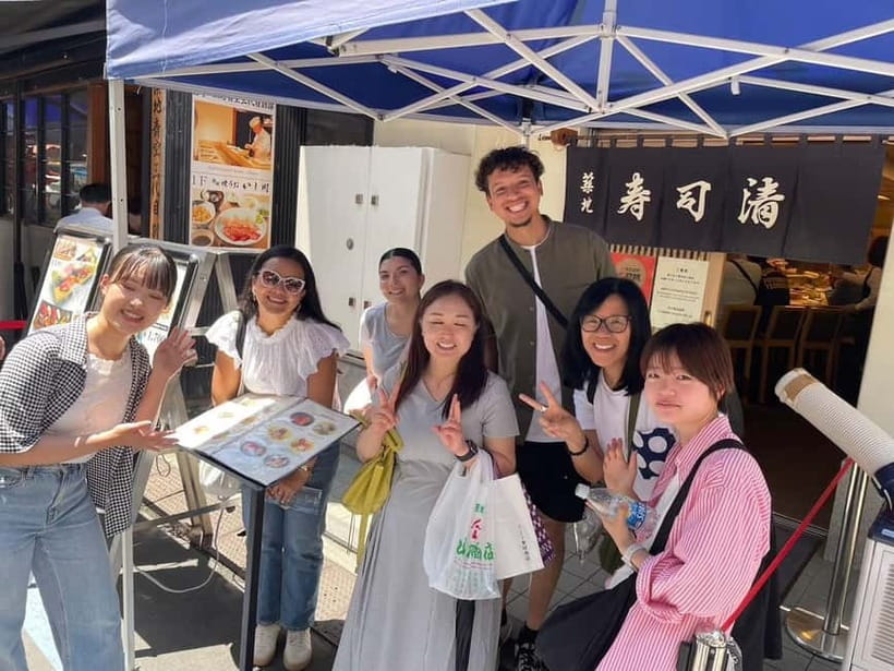 Tokyo: Tsukiji walk & sushi private tour with Uni Students - What the English exchange is really like